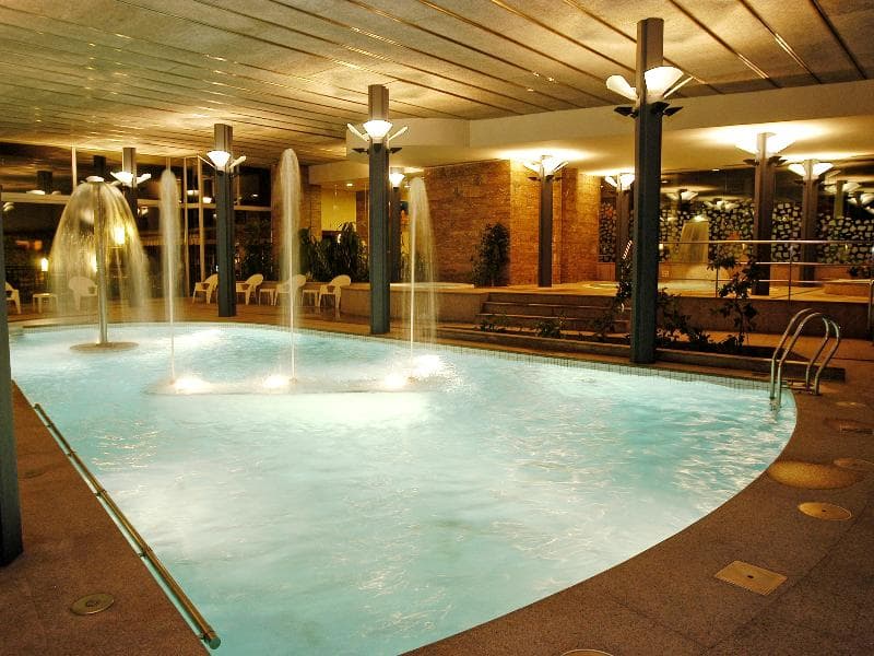Spa de l'Hotel d'Andorra la Vella Andorra Palace Piscina amb dolls