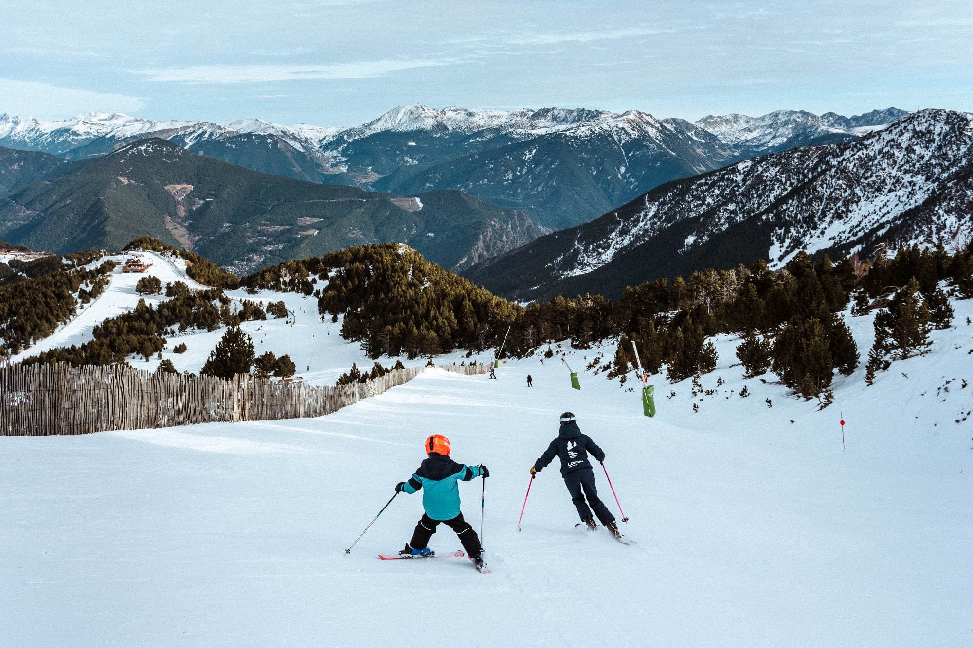 clase de esqui en las pistas de pal arinsal