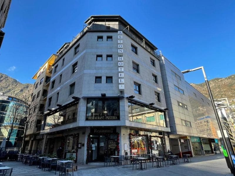 fachada del hotel Aston en Andorra la Vella