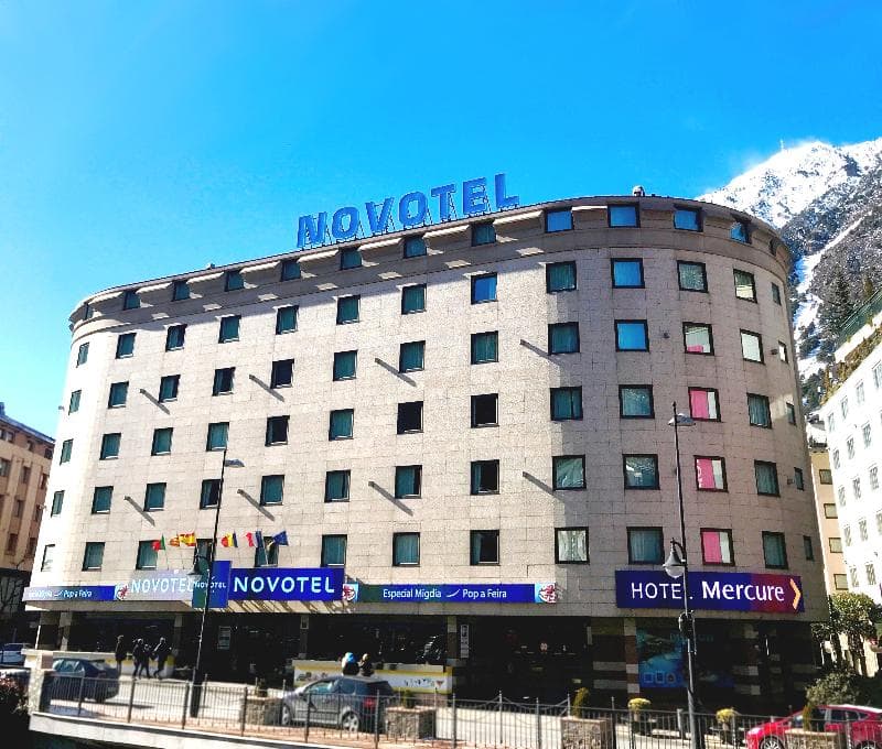 Imatge de l'Hotel Novotel d'Andorra la Vella façana.