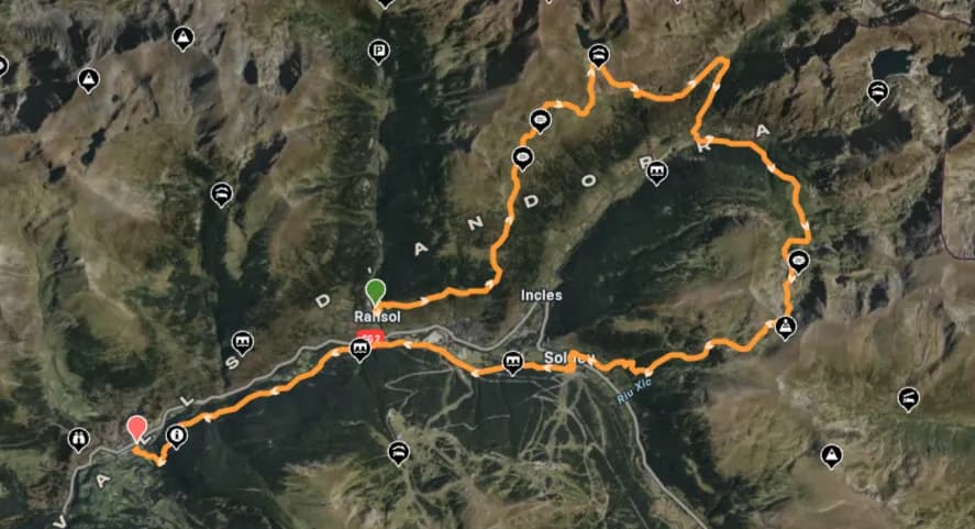 Un mapa satèl·lit mostra una ruta taronja sinuosa a través de terreny muntanyós, passant per pobles com Ransol, Incles i Soldeu, i un riu anomenat Riu Xic.
