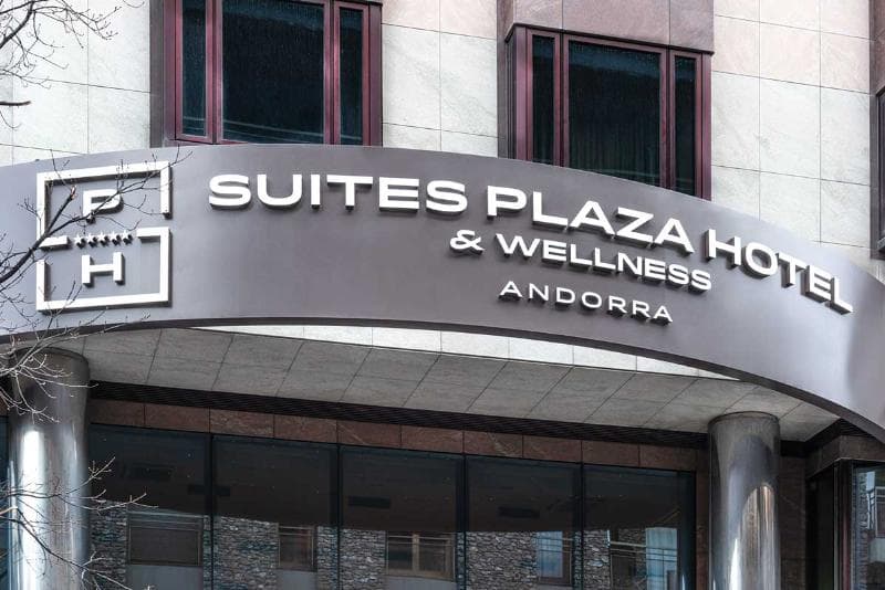 Exterior de l'hotel suites plaça