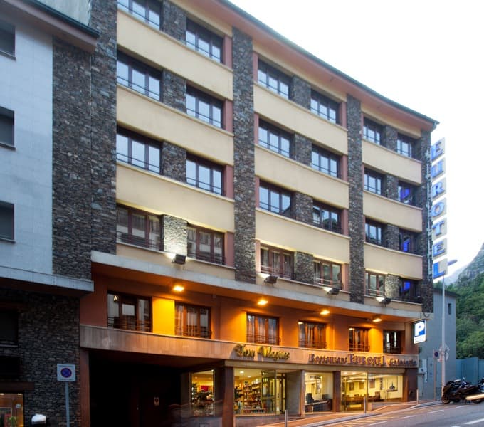 façana de l'hotel Insitu Eurotel a Escaldes-Engordany